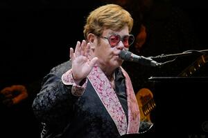 KRAJ JEDNE ERE: Elton Džon održao POSLEDNJI KONCERT! Posle pola veka karijere oprostio se od publike OVIM REČIMA (VIDEO)