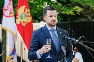 SVEČANI PRIJEM U CRNOGORSKOJ KUĆI U BEOGRADU ZA JAKOVA MILATOVIĆA: Revitalizacija odnosa Srbije i CG za benefit privrede i građana