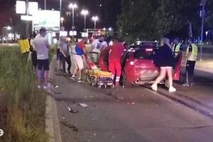 PRVE SLIKE KARAMBOLA KOD UŠĆA, AUTO ZGUŽVAN: U saobraćajki povređeno troje, teško povređeni mladić (24) hitno prevezen u Urgentni