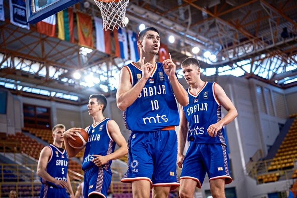TRIKOLORI PREJAKI ZA ORLIĆE: Mladi košarkaši Srbije poraženi od Francuske u četvrtfinalu EP U20