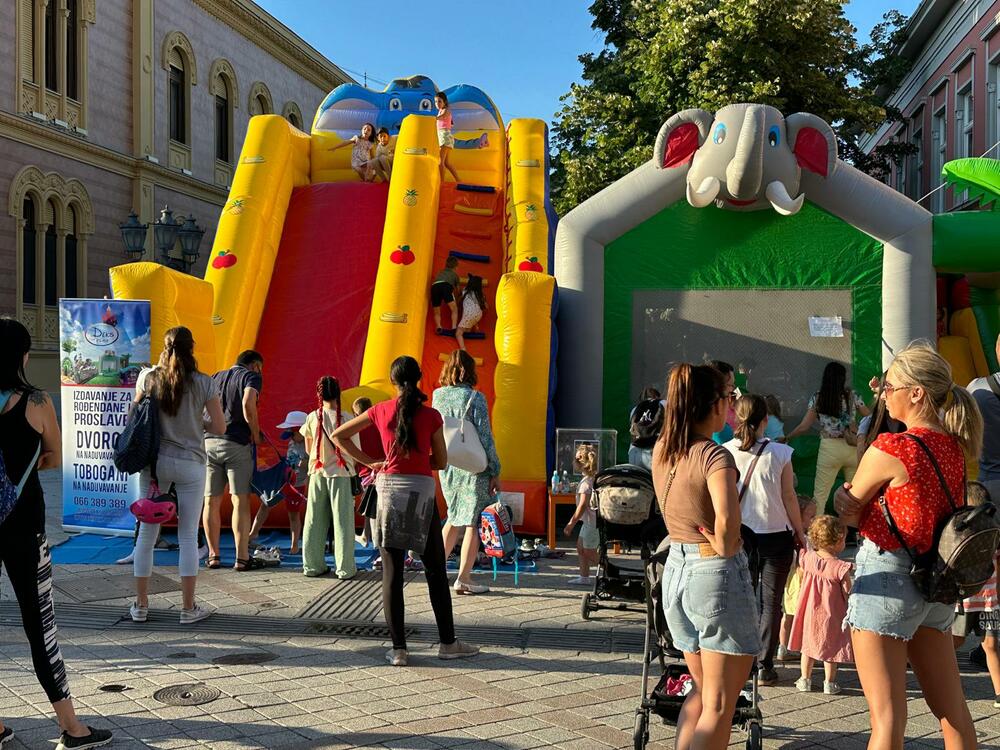 Građani su se okupili za pomoć bolesnom detetu u Novom Sadu