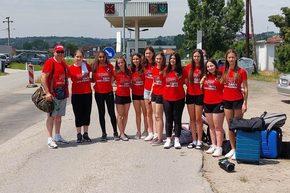 BRAVO, DEVOJKE! Rukometašice Umčara kao državne prvakinje putuju u Split da brane boje Srbije