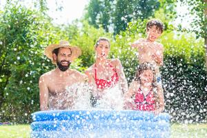 BRČKANJE ZA SVE: Rashladite se i uživajte u dvorištu u svom bazenu!