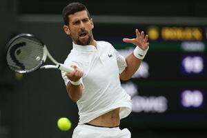 NOVAK OBEZBEDIO SVOJE 9. FINALE VIMBLDONA, PA PORUČIO: 36 su nove 26! Ovaj sport mi je mnogo dao, želim da mu uzvratim uslugu