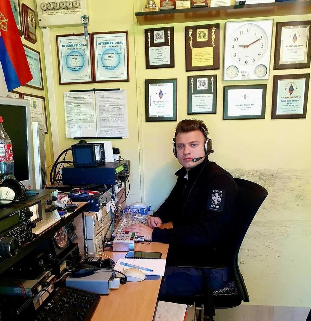 Janko Mihailović, radio-amateri