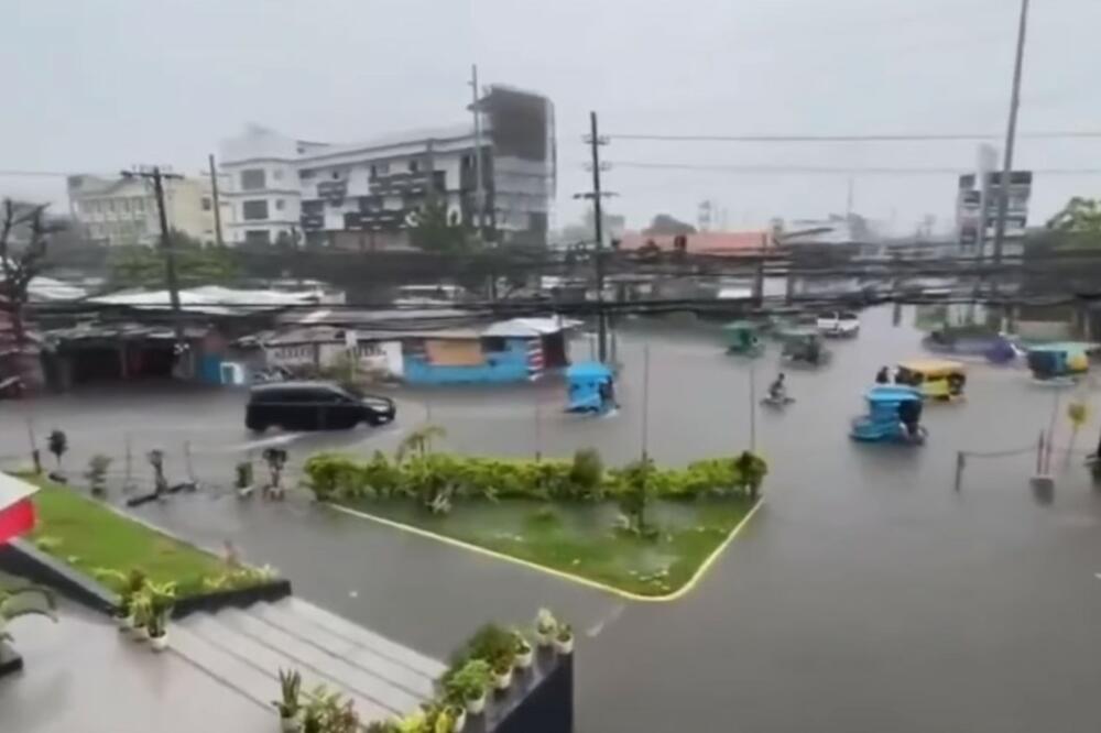 TAJFUN DOKSURI POGODIO SEVER FILIPINA: Evakuisano 12.000 ljudi, vetar duvao 175 kilometara na sat