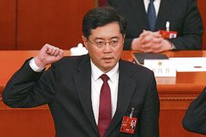 MISTERIJA: Dan posle smene izbrisani svi zvanični podaci o ministru spoljnih poslova Kine