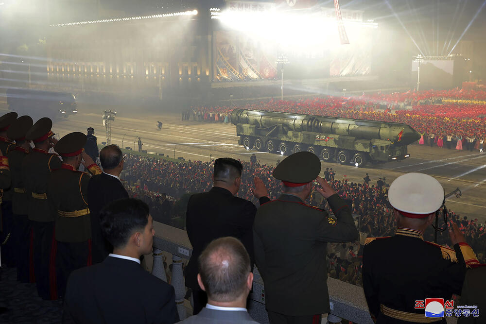 Severna Koreja, vojna parada