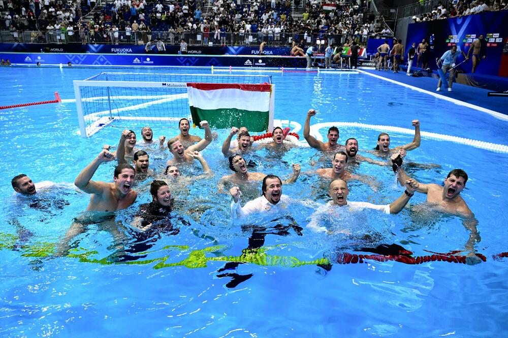 MAĐARSKA POSLE PETERACA SRUŠILA ITALIJU: Svetski šampion nakon DRAME slomio Azure