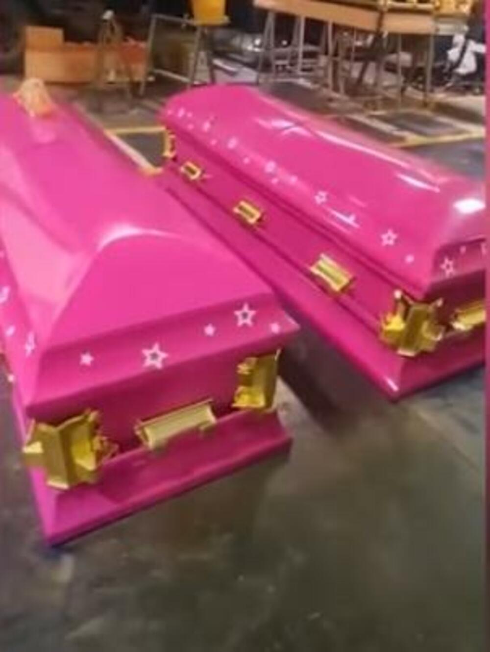 pink kovčeg, barbi kovčeg