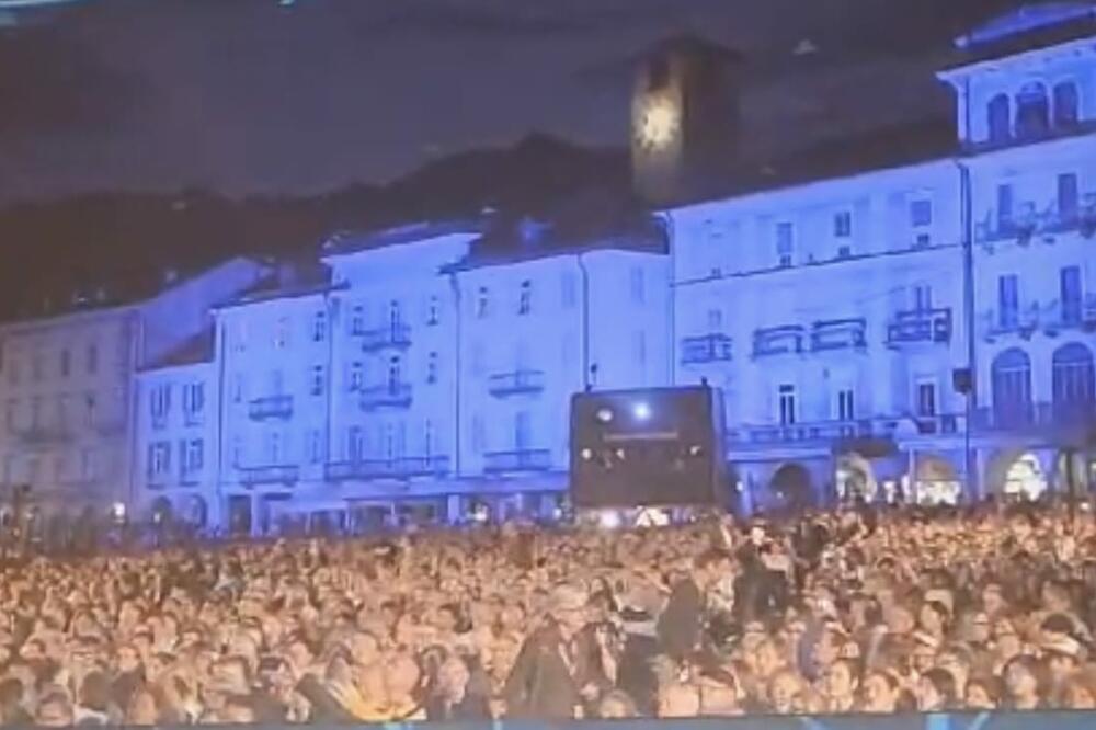 ZAVIRITE NA PREMIJERU "ČUVARA FORMULE": 8.000 ljudi došlo da pogleda srpski film, govor držao Dragan Bjelogrlić (FOTO)