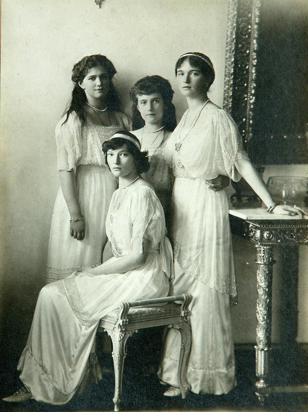 Tatjana Romanova, Romanovi
