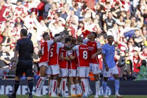 LUDILO U LONDONU! Arsenal izjednačio u 101. minutu, pa posle penala srušio Siti i došao do prvog trofeja u sezoni