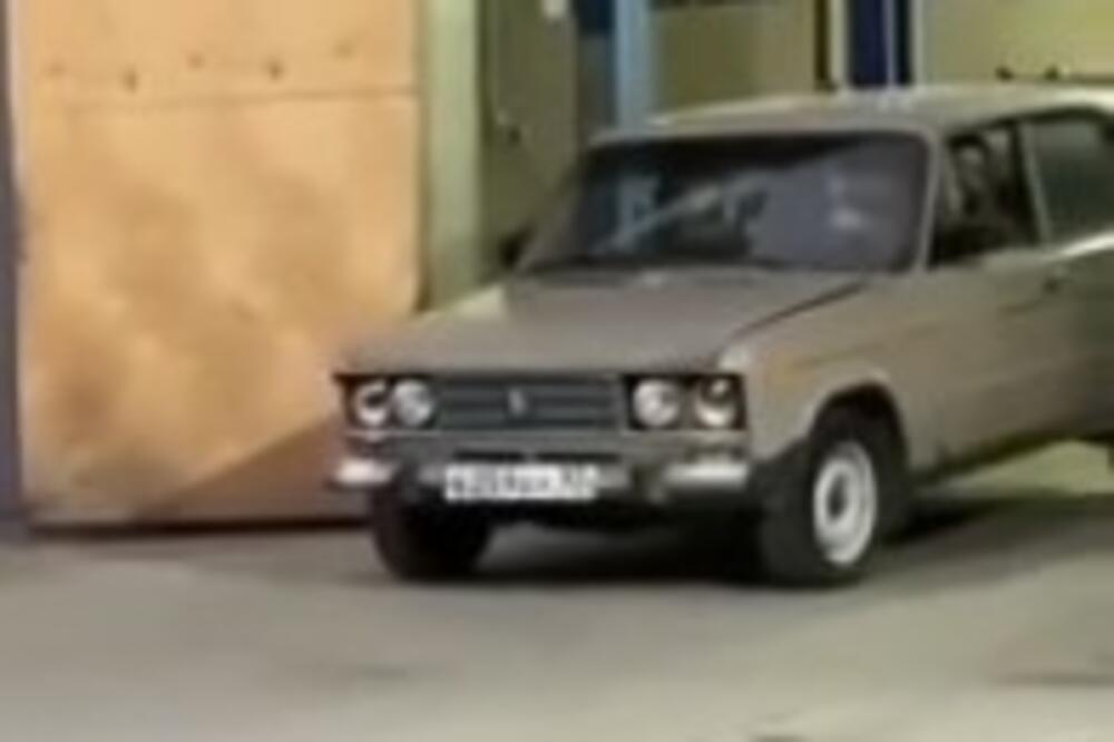 OVO JE SVE SAMO NE OBIČNA LADA 2106: Ne bi bilo dobro da naljutite vozača ove legendarne ruske mašine, EVO I ZAŠTO (VIDEO)