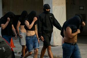 JE L' OVO NAGRADA ILI KAZNA?! UEFA besramno kaznila Dinamo zbog krvavih nereda u Atini!