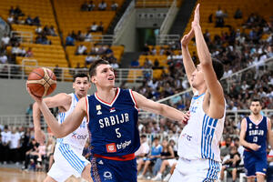 KAKVA BRUKA U REŽIJI FIBA! Pa, oni ne znaju kako izgleda Nikola Jović: Umesto slike mladog asa Srbije, stavili košarkaša Partizana