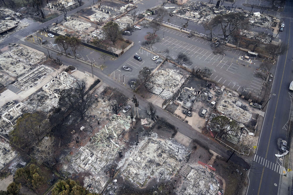 MISTERIJA NA HAVAJIMA: Sve je izgorelo, svuda je zgarište, samo je jedna kuća ostala - NETAKNUTA (FOTO)