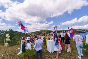 SVADBA KAKVU SRBIJA DOSAD NIJE VIDELA: Prvo venčanje na zlatiborskoj gondoli, ovako je izgledalo "DA" Andrijane i Predraga (FOTO)