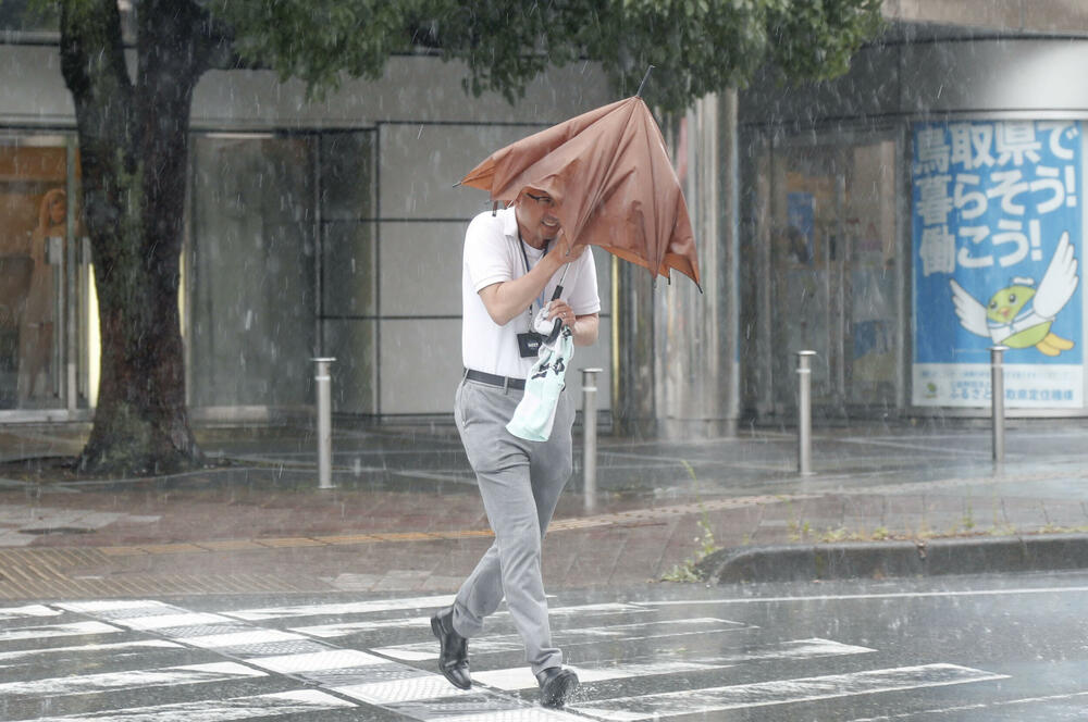 tajfun, Japan
