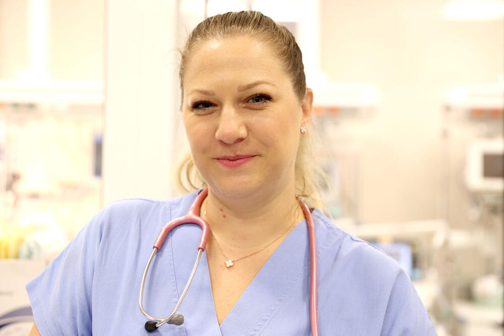 Dr Ana Mitrašinović