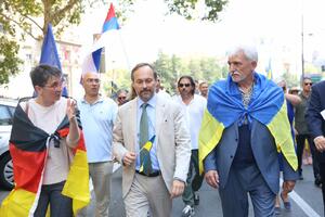 ODRŽAN MARŠ SOLIDARNOSTI: U centru Beograda se vijorile ukrajinske zastave!