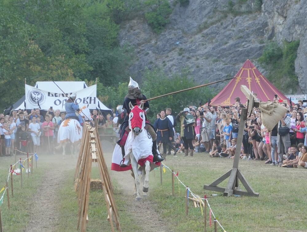 Srednjovekovni festival