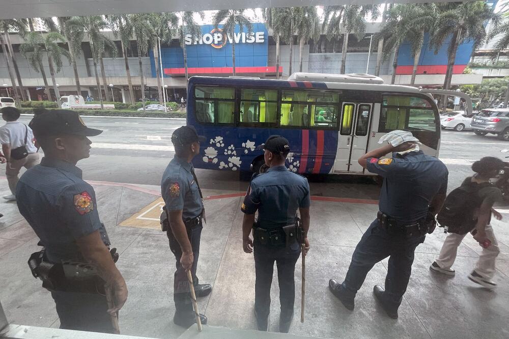 DOBILI SMO OZBILJNO UPOZORENJE U MANILI: Čuvajte se njih, možete da zaglavite i u POLICIJI! (FOTO)