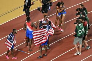 DOMINACIJA AMERIKE U ŠTAFETI: Zlato u obe konkurencije otišlo u SAD - Pirs Lepaž svetski šampion u desetoboju