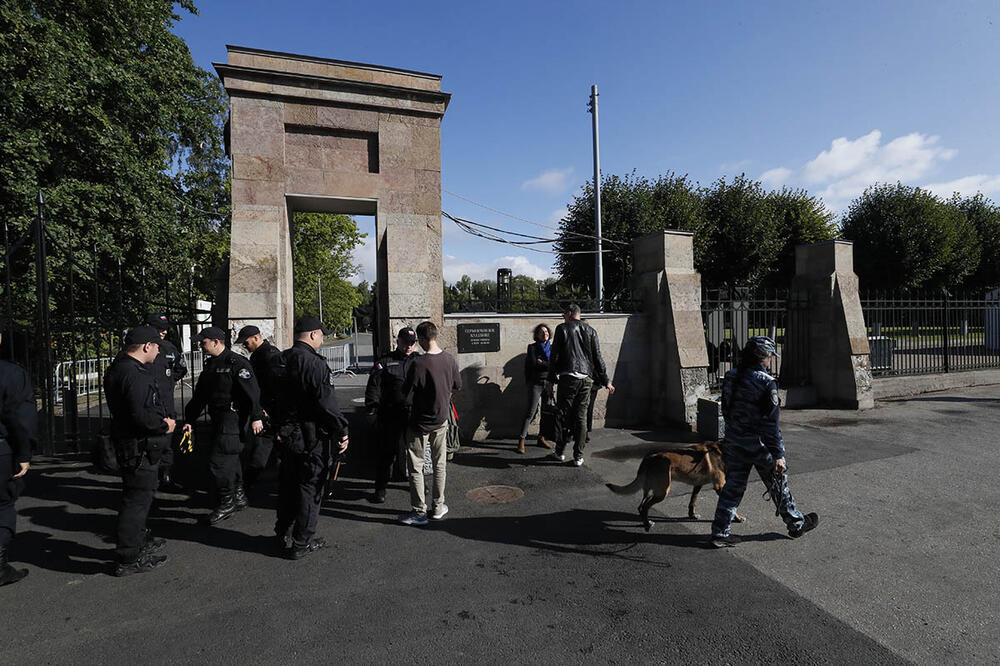 "DOVEZLI SU TELO": Vagnerovac najavio dolazak vođa plaćenika na groblje u Sankt Peterburgu, stigao i CNN