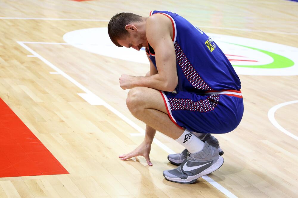 ŽESTOKE PSOVKE POZNATOG SRBINA ZBOG BORIŠE SIMANIĆA! Besan je i ogorčen: FIBA ne zna gde je levo!