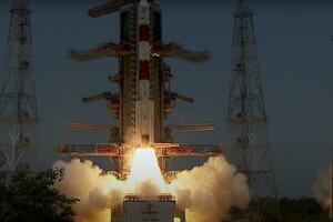 INDIJSKA SVEMIRSKA AGENCIJA: Još nema signala sa misije na Mesecu