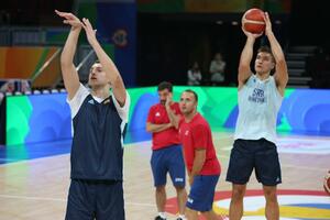 ŠOK ZA ORLOVE! ZAŠTO SE OVO RADI PRED SAMO FINALE? Da li će košarkaši Srbije uspeti da se naviknu?