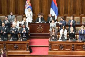 POMRAČENJE PARLAMENTARIZMA: Kraj razuma u srpskoj Skupštini, ponašanje dela opozicije krajnje NEDORASLO