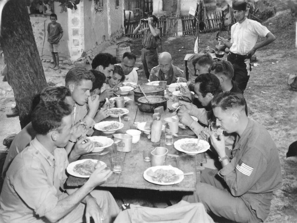 ručak za spašene američke vojnike
