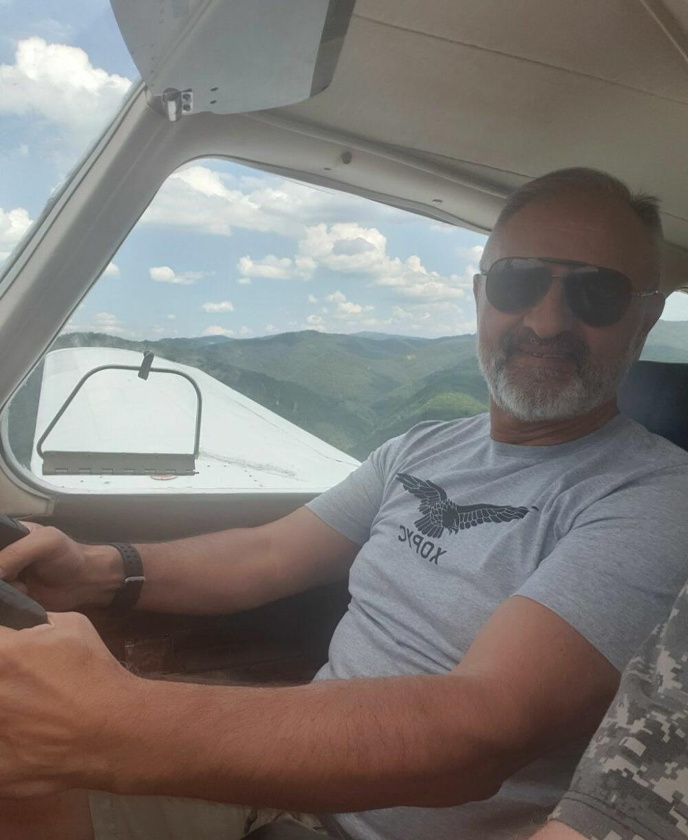 Zoran Janačković, vojni pilot u penziji