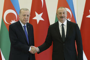 OTVARA NOVI VOJNI KOMPLEKS: Erdogan danas u Azerbejdžanu u jeku krize u Nagorno-Karabahu