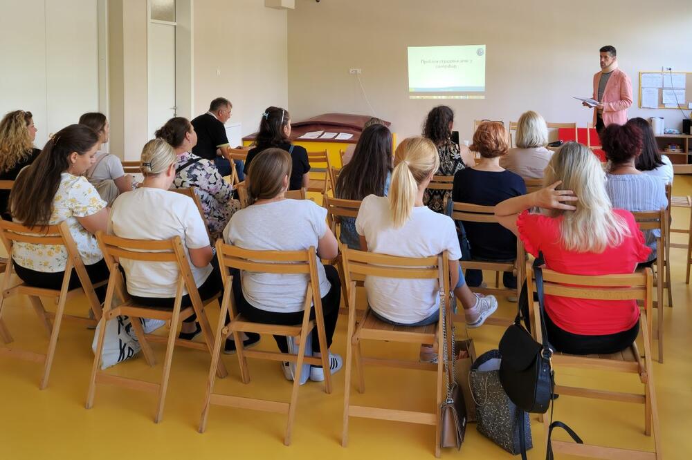 DA NAM DECA BUDU ŠTO BEZBEDNIJA U SAOBRAĆAJU: GO Novi Beograd organizovala seminare za vaspitače i učitelje