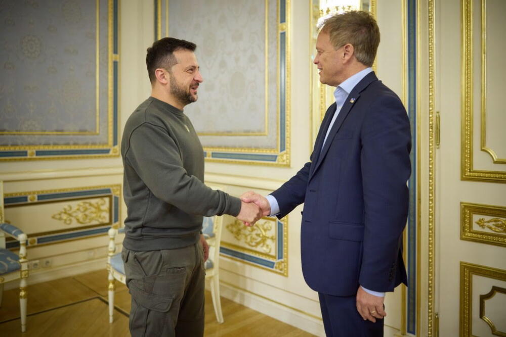 Ukrajinski predsednik Volodimir Zelenski i britanski ministar odbrane Grant Šaps