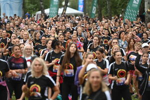 TRKA ZA ZDRAV I AKTIVAN ŽIVOT: Preko 2.000 učesnica na Ženskoj trci na Adi Ciganliji