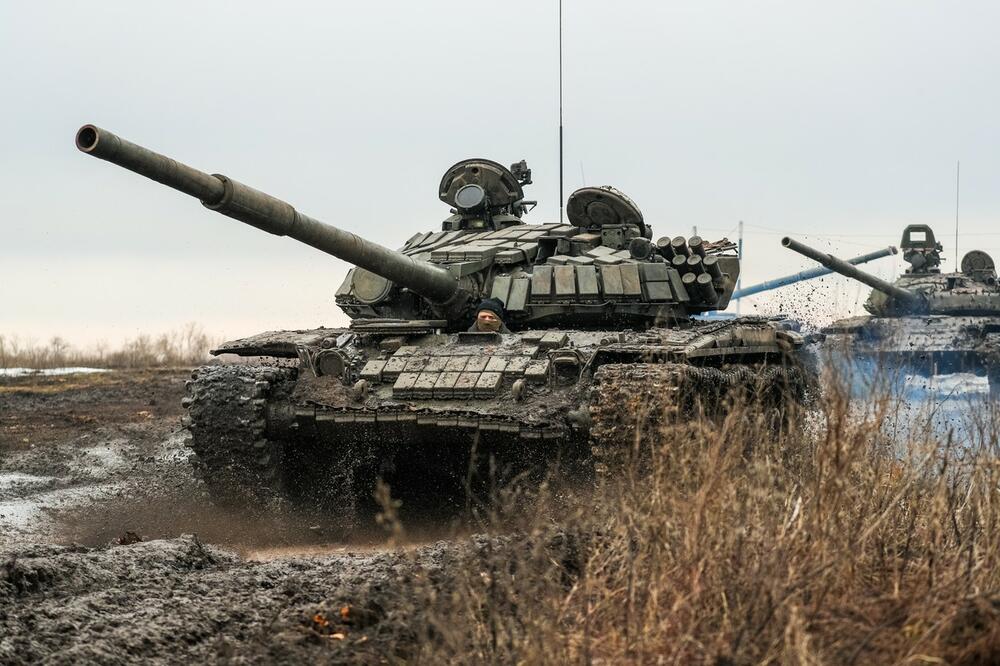 Tenk T-72