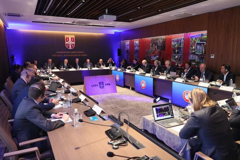 SASTANAK HET-TRIK KOMITETA UEFA U SRBIJI: FSS ugostio članove evropske kuće fudbala, Džajić se zahvalio na poverenju