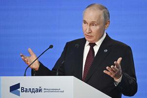 PUTIN: Interese Rusije nemoguće je obuzdati