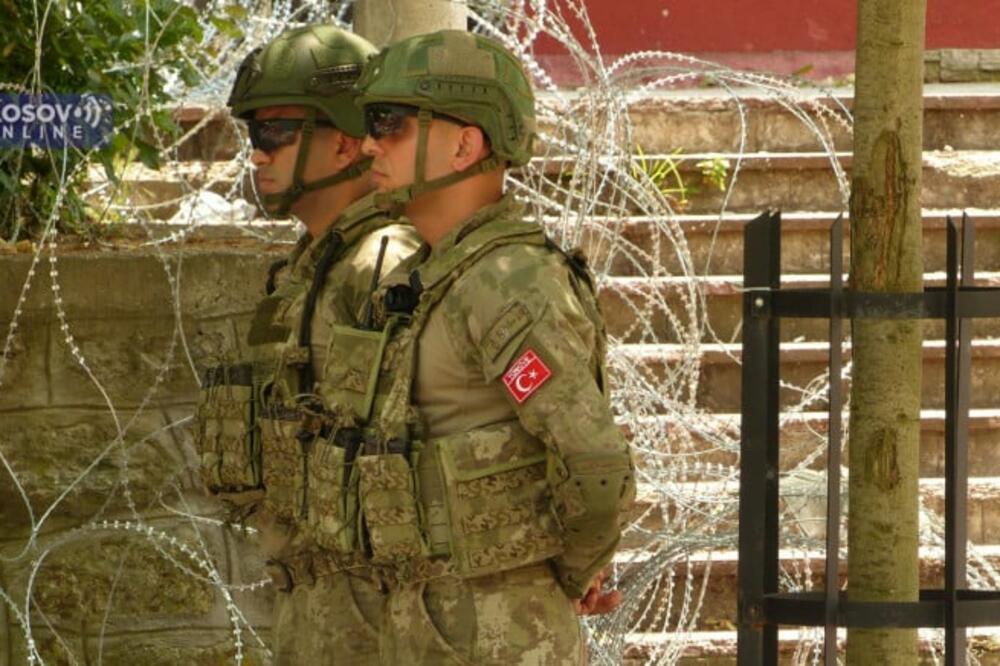 DANAS PROMENA KOMANDNE ULOGE KFORA NA TZV. KOSOVU: Oružane snage Turske umesto italijanskih