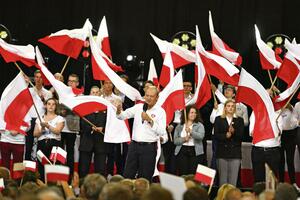 BITKA ZA JEDINSTVO EVROPSKE UNIJE: Izbori u Poljskoj, strepnja u Briselu