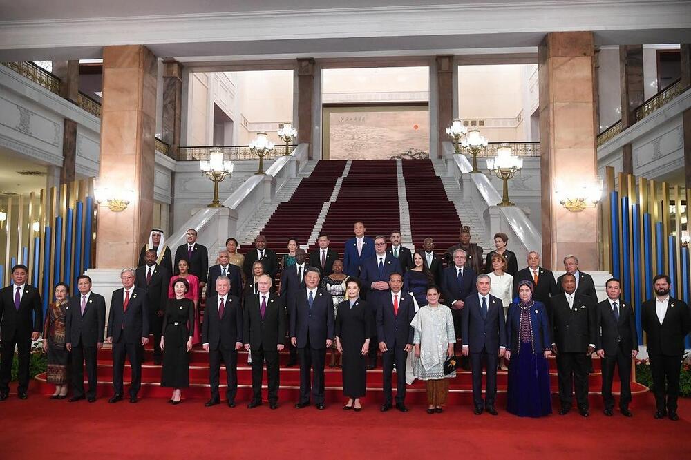 "POSEBNO DRAGA FOTOGRAFIJA SA KINESKIM PREDSEDNIKOM" Predsednik Vučić: Kinesko gostoprimstvo je nadaleko poznato (FOTO)