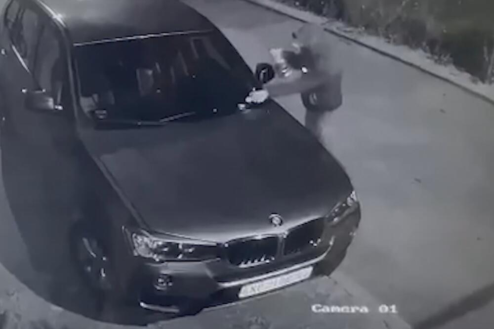 PRIŠUNJAO SE DŽIPU, POLIO GA BENZINOM, PA GA ZAPALIO: Rasvetljeno paljenje BMW-a u Novom Pazaru (VIDEO)