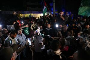 "STIŽE DAN NEVIĐENOG GNEVA" Haos ispred ambasada nakon užasa u bolnici, Hezbolah uputio JEZIVU PRETNJU uoči Bajdenove posete