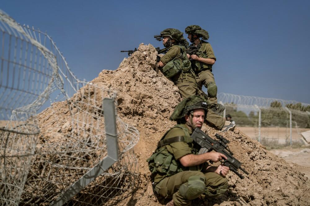 Džejms Glin, Izrael, Izraelska Vojska, rat u Izraelu