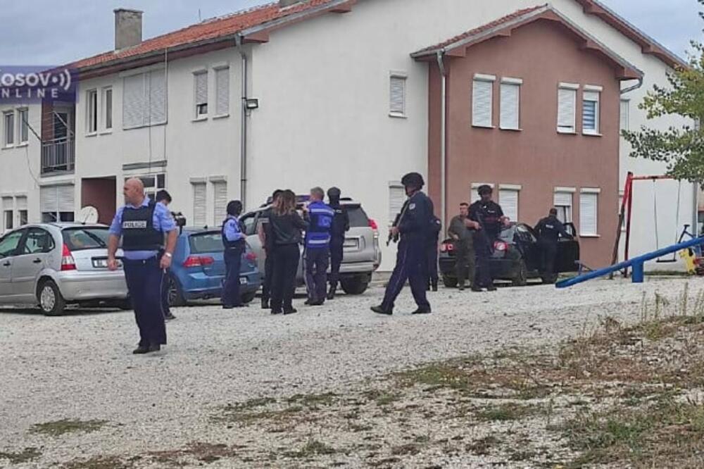 KOSOVSKA POLICIJA PRETRESLA KUĆE TOLIĆA I MAKSIMOVIĆA UHAPŠENIH U BANJSKOJ: Pretresali i stanove na više lokacija