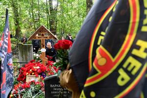 VAGNEROVAC OBIŠAO SOPSTVENI GROB I ODUŠEVIO SE: Greškom javljeno da je poginuo u Ukrajini, porodica dobila odštetu od 61.000 evra